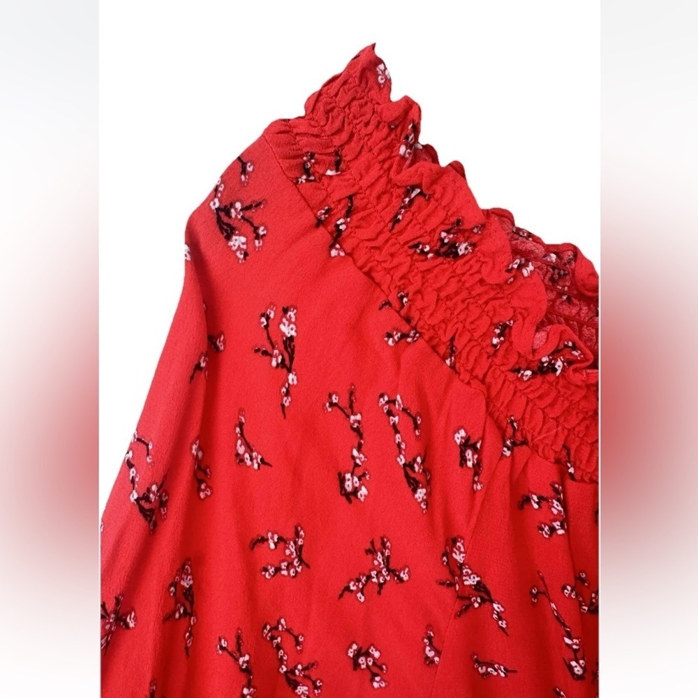 Woman’s Long Sleeve Red Romper Size X-Large Kendall & Kylie Cherry Blossom - Picture 7 of 10